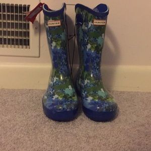 New with tags blue and green hunter rain boots!